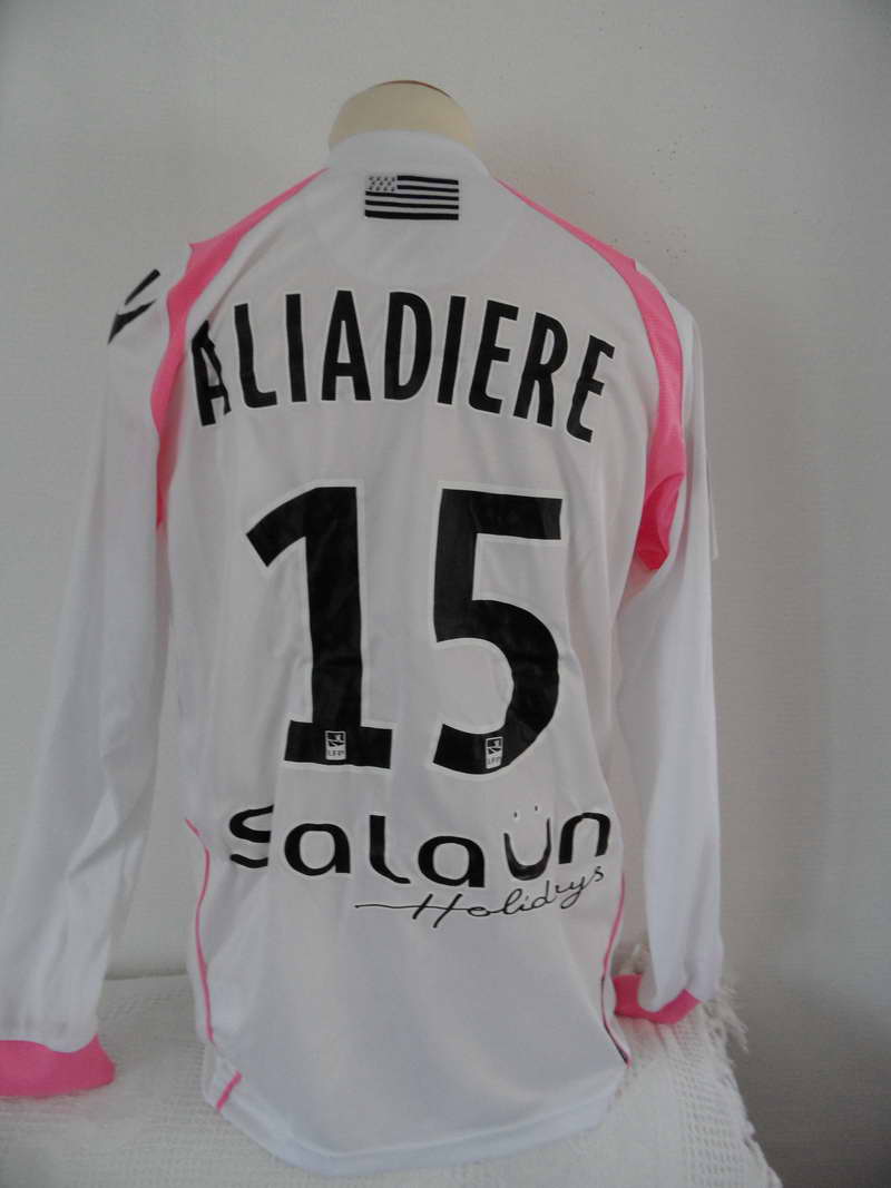 maillotportelorientalladiereblanc201120121